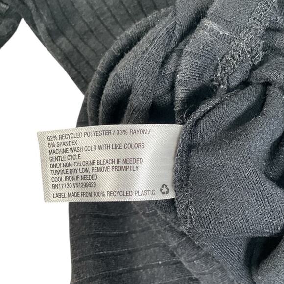 Wild Fable Black Acid Wash Short Sleeve Collared Romper Size Small Casual Wear - Picture 9 of 9